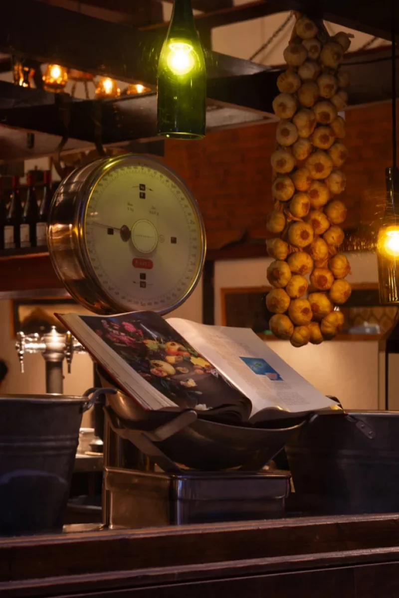 Los Pergaminos Barcelona best tapas and Paella